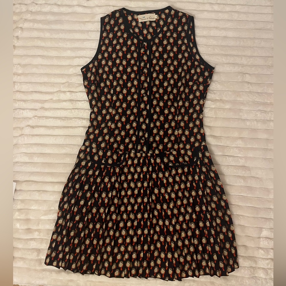 Elegant Black and Red Patterned Mini Dress